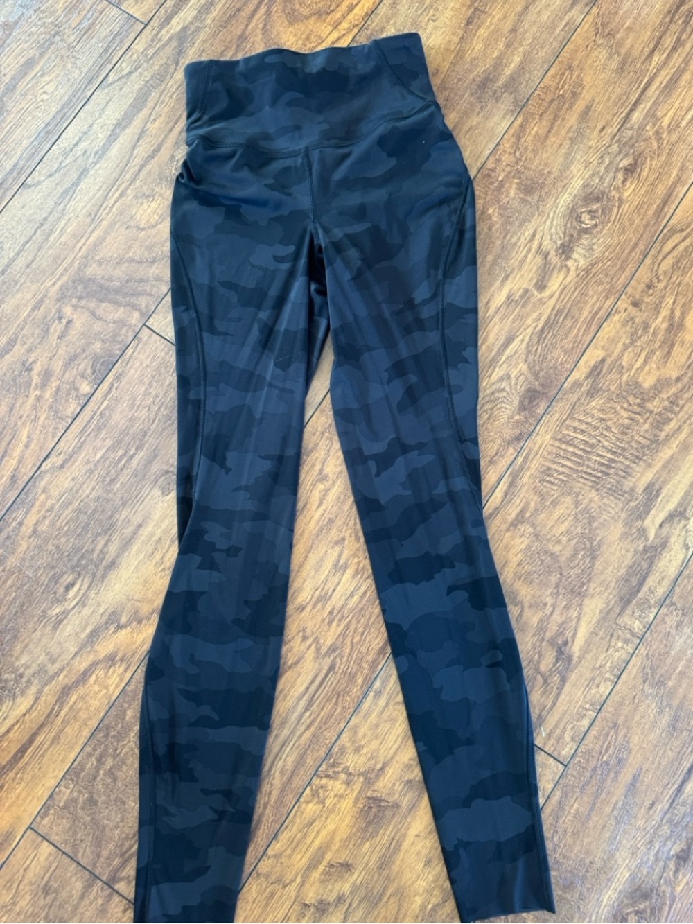 Base Pace High-Rise Tight 28”